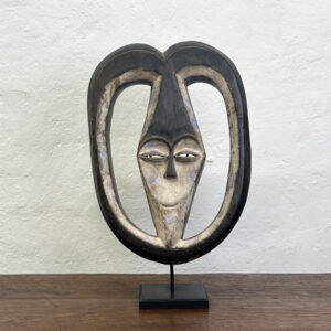 Kwele Mask, Gabon: 300x130x490mm_AFR11651A.1