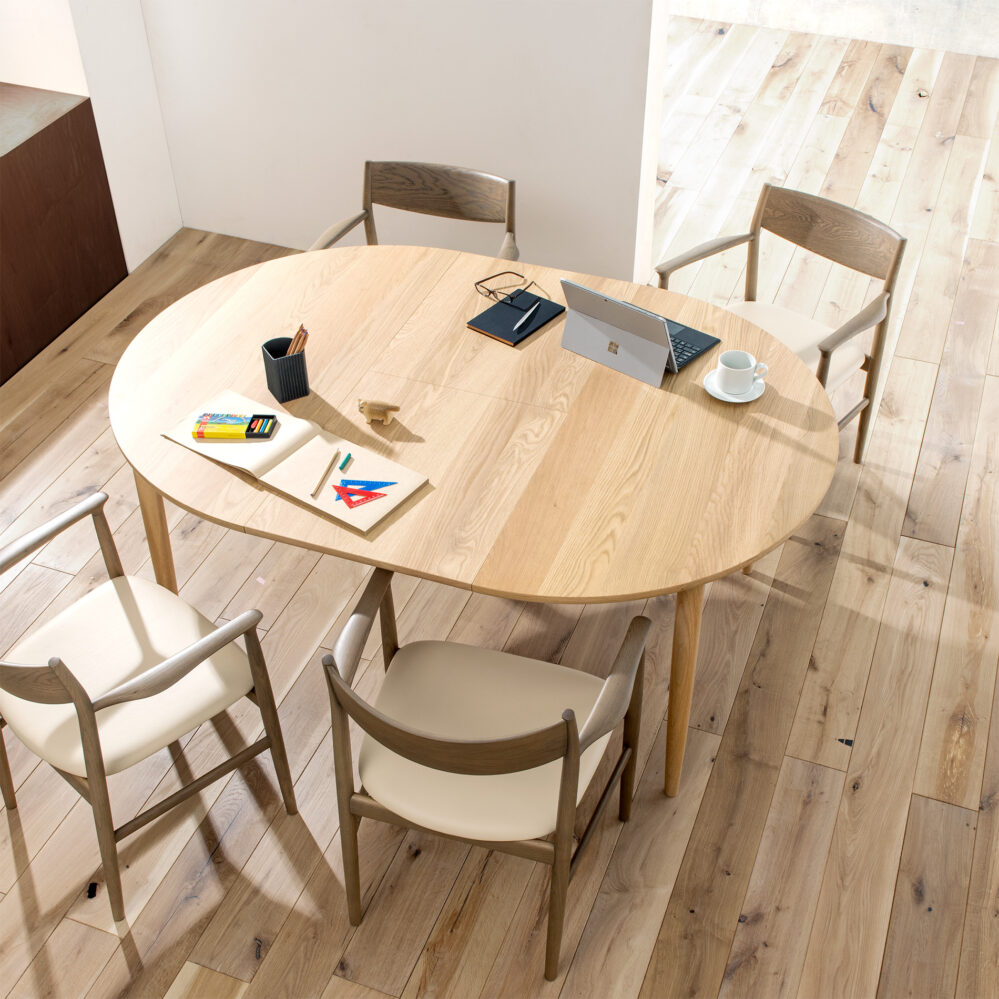 MOM Extension Table: by Conde House