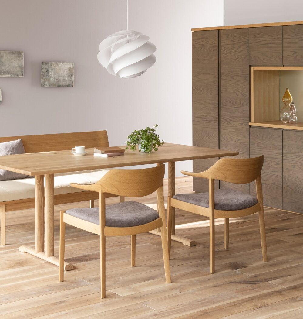Wing Lux Chair: by Kiyoshi Sadogawa for Conde House