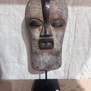 AFR12633 - Songye Mask - W18xD11xH35cm - DRC