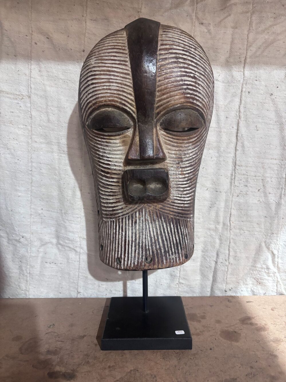 AFR12633 - Songye Mask - W18xD11xH35cm - DRC