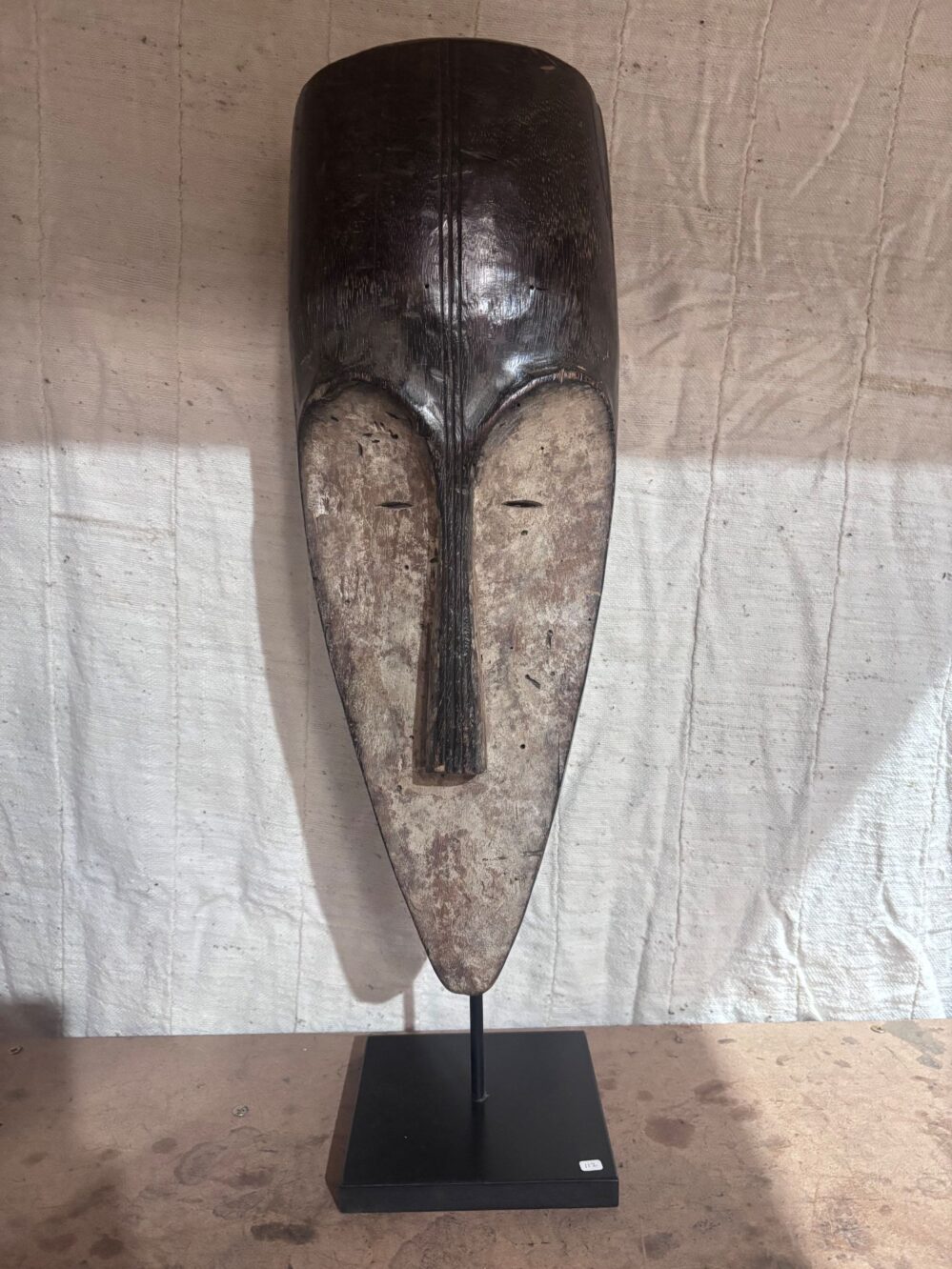 z AFR12665 - Fang Mask - W16xD14xH58cm - Gabon Cameroon SOLD