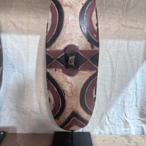 AFR12645 - Masaai Shield - W19xD17xH57cm - Kenya
